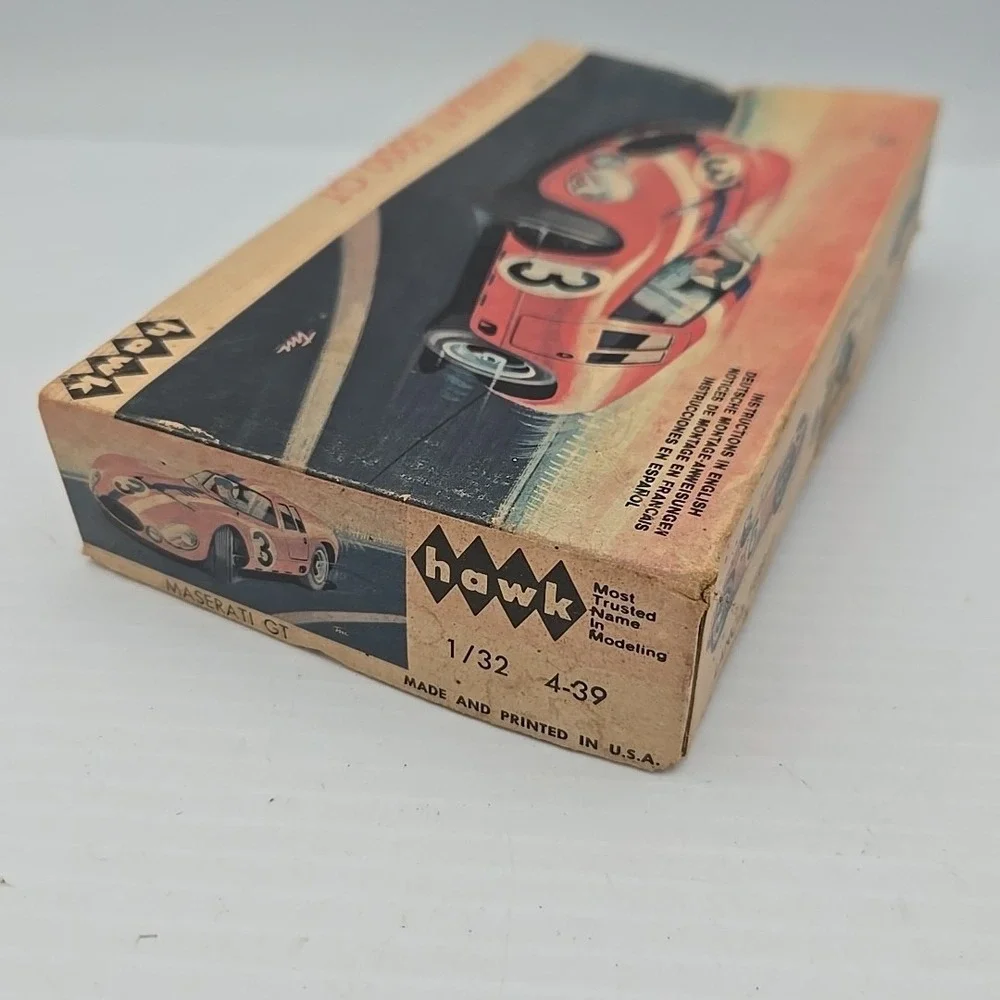 Hawk 1/32 Scale‎ Maserati 5000 GT Car  Model Kit